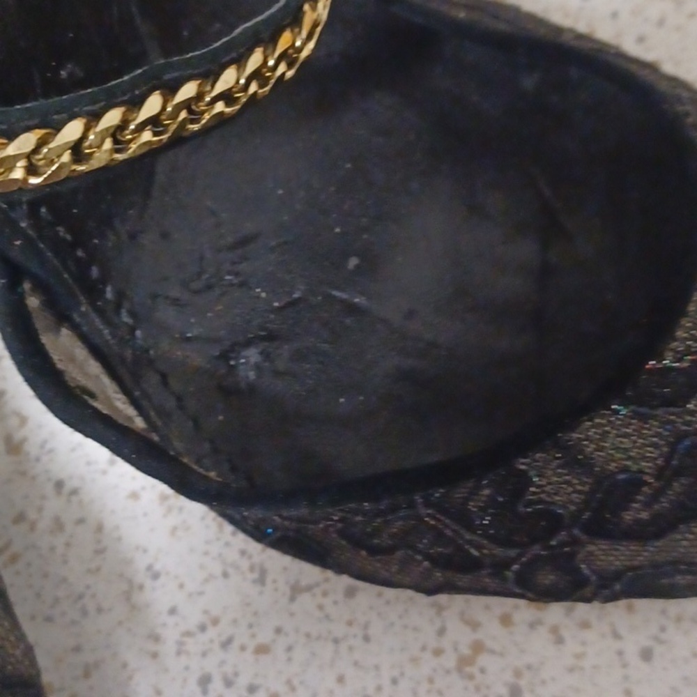 COPY - GUESS 8.5 HEELS - Picture 8 of 8